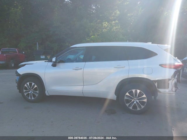 Toyota Highlander Xle 2022 5TDGZRBHXNS191698 Image 15