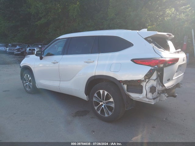 Toyota Highlander Xle 2022 5TDGZRBHXNS191698 Image 3