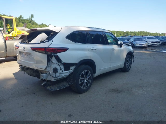 Toyota Highlander Xle 2022 5TDGZRBHXNS191698 Image 4