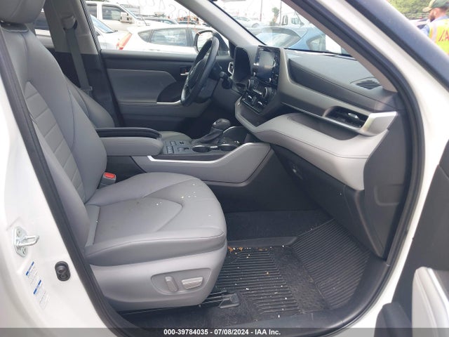 Toyota Highlander Xle 2022 5TDGZRBHXNS191698 Image 5