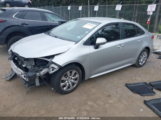 Toyota COROLLA LE 2021 JTDEPMAE0MJ121632 Image 2