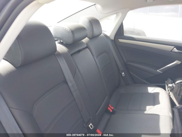 1VWSA7A35NC002076 Volkswagen Passat 2.0t Se