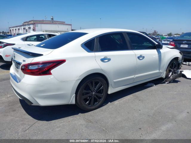 1N4AL3AP0HC246880 Nissan Altima 2.5 Sr