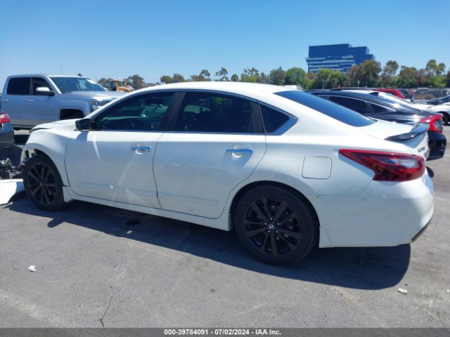 1N4AL3AP0HC246880 Nissan Altima 2.5 Sr