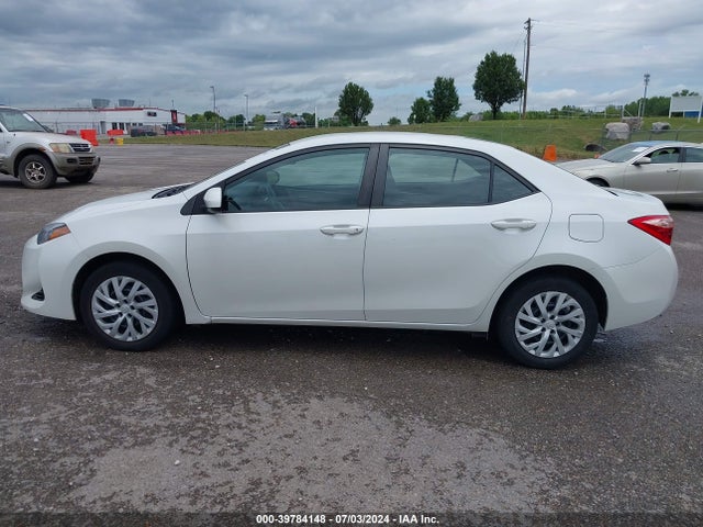 Toyota COROLLA LE 2018 5YFBURHE1JP764660 Image 14