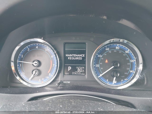 Toyota COROLLA LE 2018 5YFBURHE1JP764660 Image 7