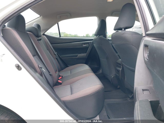Toyota COROLLA LE 2018 5YFBURHE1JP764660 Image 8