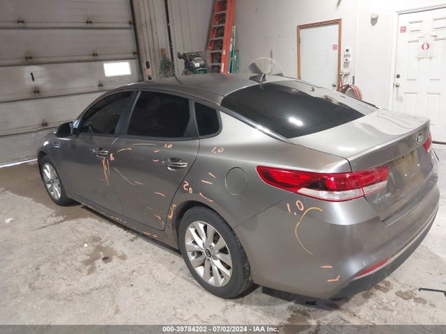 KIA Optima Lx 2018 5XXGT4L34JG255771 Image 3