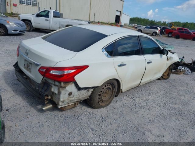 1N4AL3AP0HN331142 Nissan Altima 2.5 S