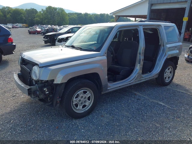 1C4NJPBB6HD200590 Jeep Patriot Sport Fwd