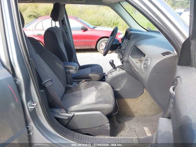 1C4NJPBB6HD200590 Jeep Patriot Sport Fwd