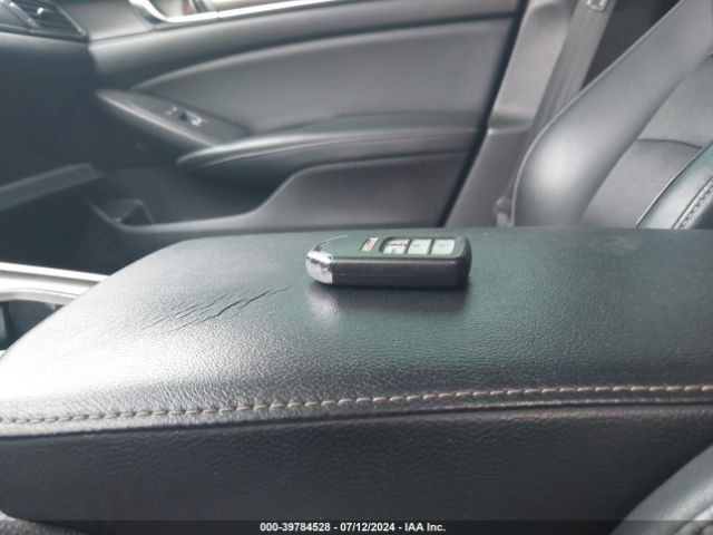 1HGCV2F37JA021498 Honda Accord Sport 2.0t