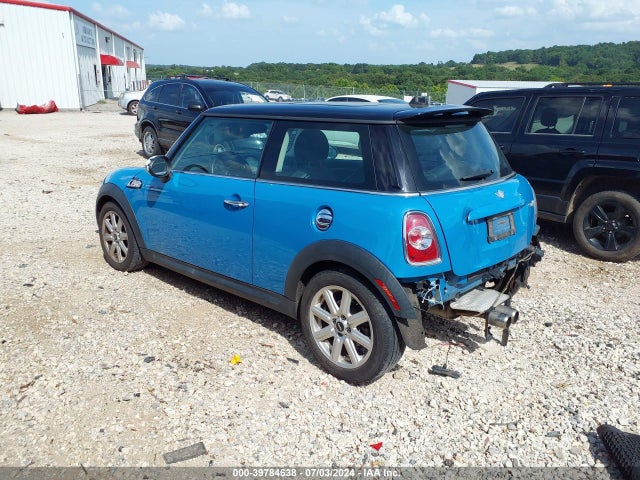 2013 MINI HARDTOP WMWSV3C56DT391126 Photo 2