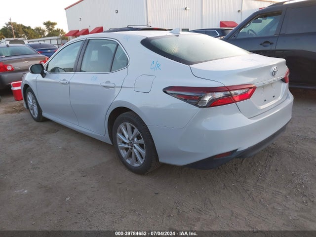 Toyota CAMRY LE 2023 4T1C11AKXPU084293 Image 3