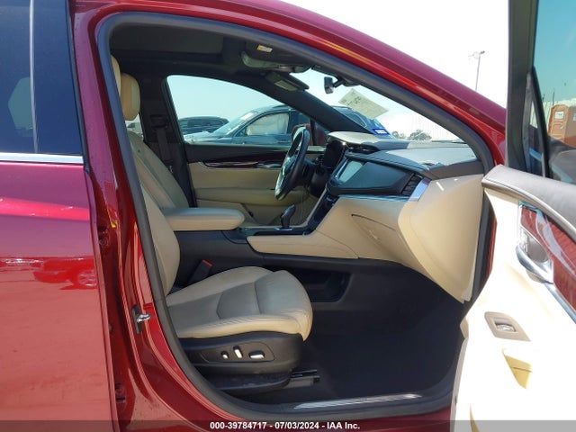 1GYKNBRS6HZ235241 Cadillac XT5 LUXURY