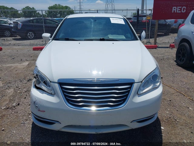 Продажа на аукционе авто 2012 Chrysler 200 Lx, vin: 1C3CCBAB2CN105117, номер лота: 39784722