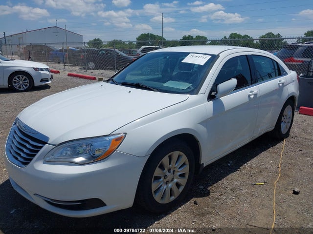 Продажа на аукционе авто 2012 Chrysler 200 Lx, vin: 1C3CCBAB2CN105117, номер лота: 39784722