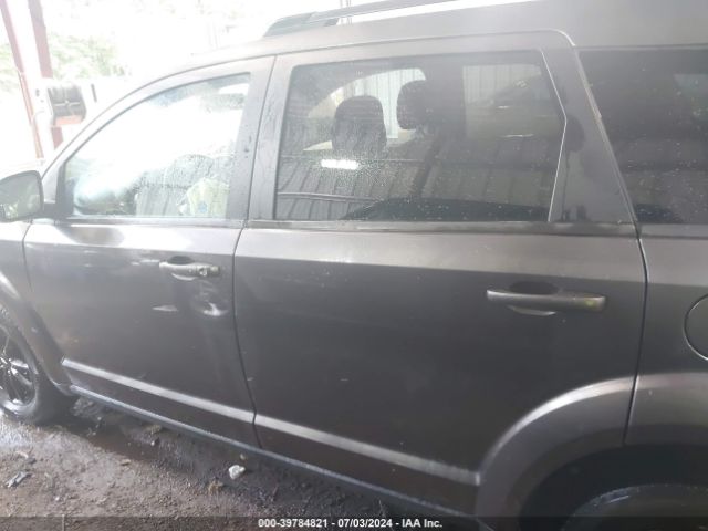 3C4PDCBB6KT857416 Dodge JOURNEY SE