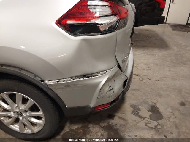 Nissan ROGUE SV 2017 KNMAT2MT2HP512518 Image 6