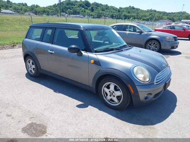 2010 MINI COOPER CLUBMAN WMWML3C52ATX38400 Photo 0
