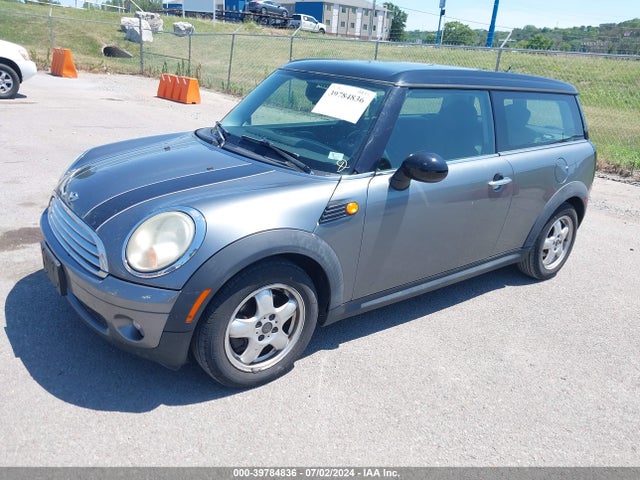 2010 MINI COOPER CLUBMAN WMWML3C52ATX38400 Photo 1