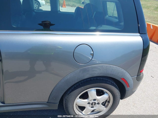 2010 MINI COOPER CLUBMAN WMWML3C52ATX38400 Photo 5