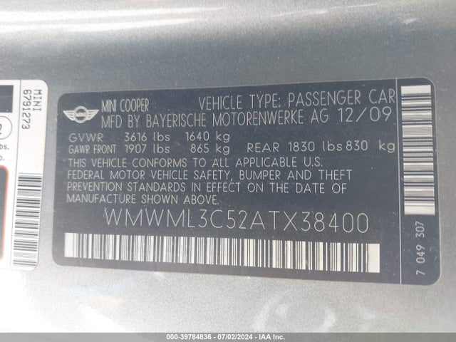 2010 MINI COOPER CLUBMAN WMWML3C52ATX38400 Photo 8