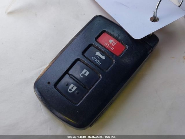 5YFBURHE7KP932061 Toyota Corolla Xle
