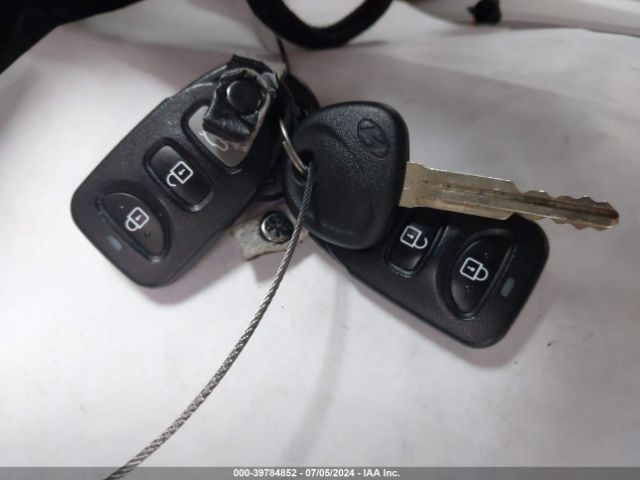 5NPD84LF9HH125384 Hyundai ELANTRA SE