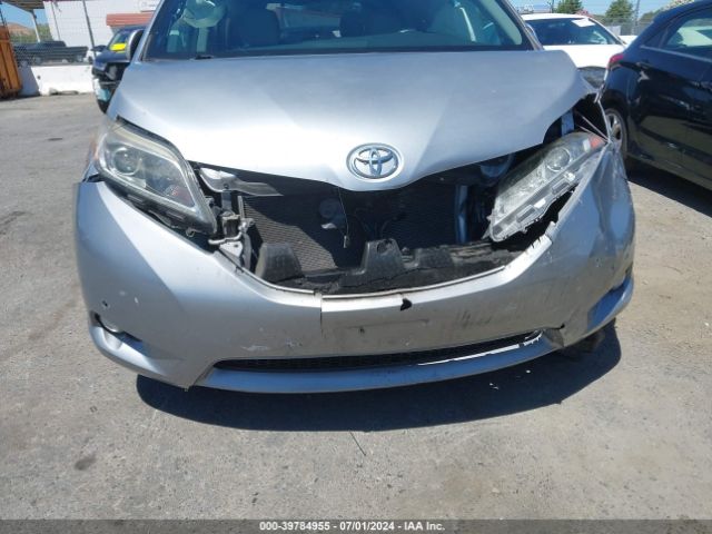 5TDYK3DC0FS594114 Toyota Sienna Limited Premium 7 Passenger