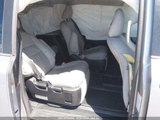 5TDYK3DC0FS594114 Toyota Sienna Limited Premium 7 Passenger