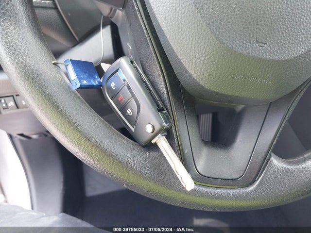 Toyota RAV4 LE 2022 2T3H1RFV4NC210306 Image 11