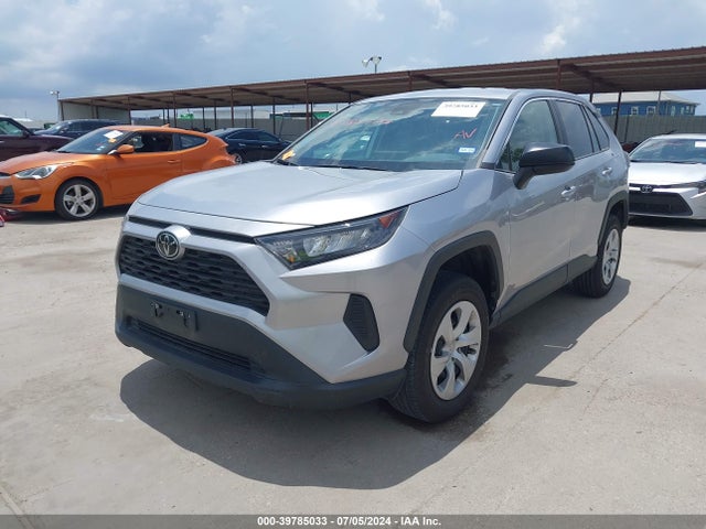 Toyota RAV4 LE 2022 2T3H1RFV4NC210306 Image 2