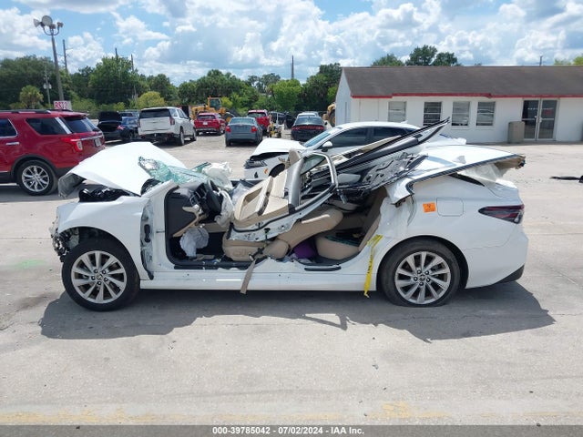 Toyota CAMRY LE 2022 4T1C11AK1NU698212 Image 13
