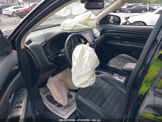 2020 MITSUBISHI OUTLANDER JA4AZ3A35LZ045577 Photo 4