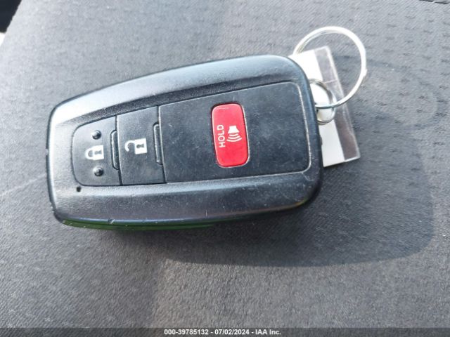 JTDL9RFU9K3005345 Toyota Prius Le