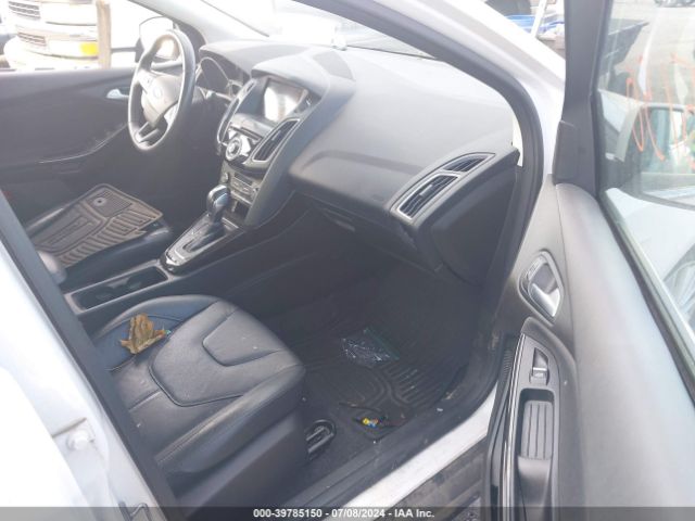 1FADP3J25GL251044 Ford Focus Titanium