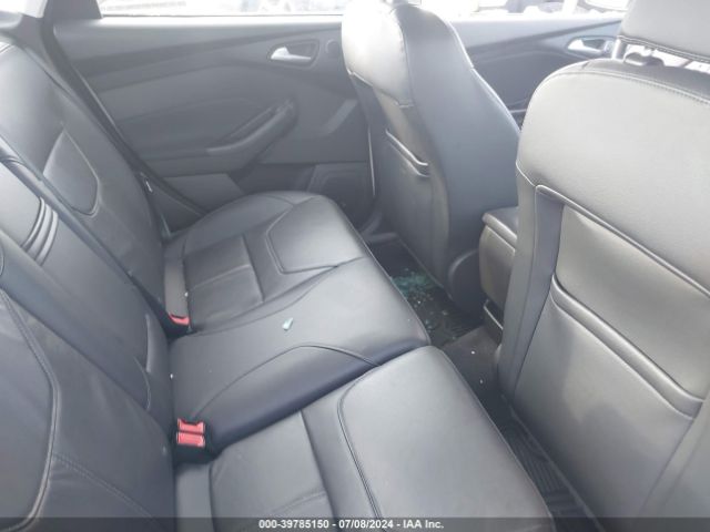 1FADP3J25GL251044 Ford Focus Titanium