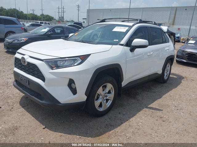 Toyota Rav4 Xle 2021 2T3W1RFV9MC113849 Image 2