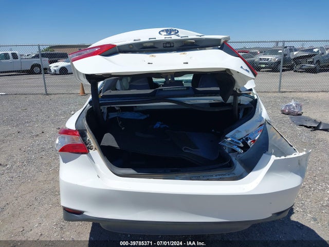 Toyota CAMRY LE 2018 JTNB11HK4J3018076 Image 15