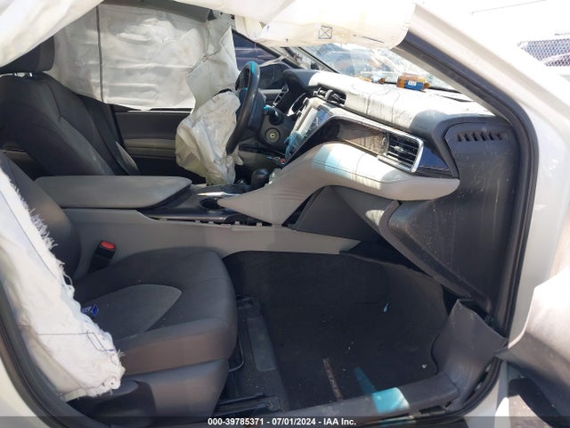 Toyota CAMRY LE 2018 JTNB11HK4J3018076 Image 5