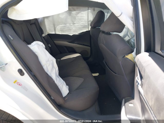Toyota CAMRY LE 2018 JTNB11HK4J3018076 Image 8