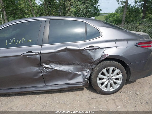 Toyota CAMRY LE 2019 4T1B11HK8KU730165 Image 17
