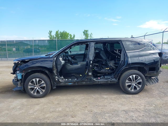 Toyota Highlander Xle 2021 5TDHZRBH2MS545930 Image 14