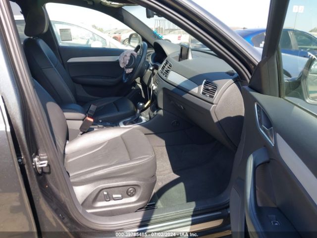 WA1BCCFS3JR035116 Audi Q3 2.0t Premium/2.0t Sport Premium