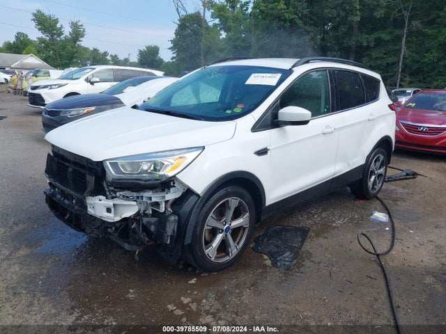 Ford ESCAPE SE 2017 1FMCU0GD2HUC20055 Image 2