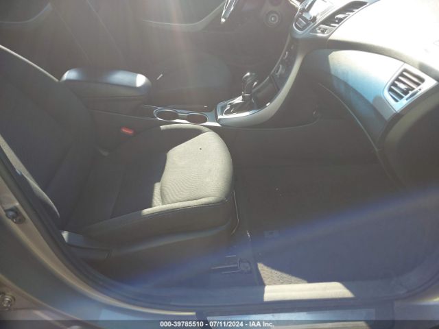 5NPDH4AE8FH590567 Hyundai ELANTRA SE