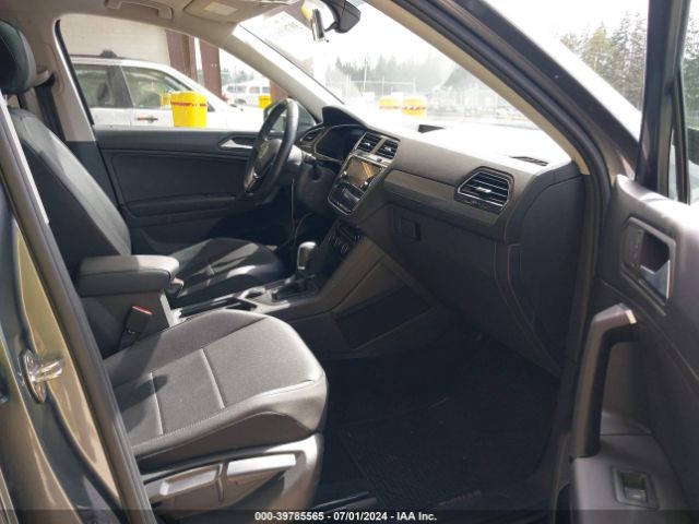 3VV2B7AX7KM013417 Volkswagen Tiguan 2.0t Se/2.0t Sel/2.0t Sel R-line/2.0t Sel R-line Black