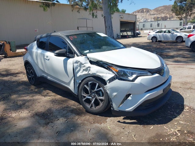 Toyota C-HR XLE 2019 JTNKHMBX3K1045221 главное изображение