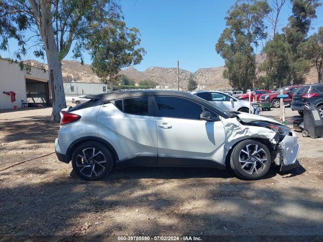 Toyota C-HR XLE 2019 JTNKHMBX3K1045221 Image 13